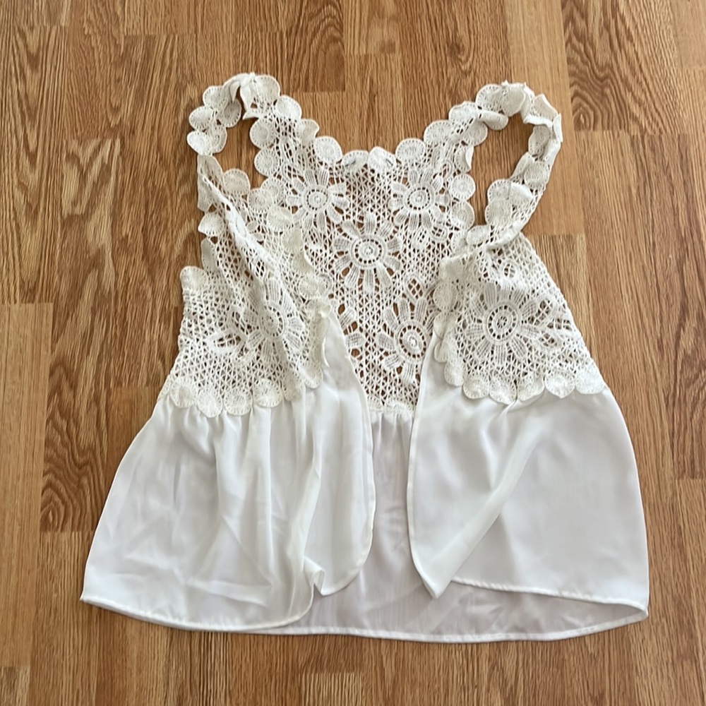 White Bohemian Layering Vest w/ Design - Picture 1 of 5